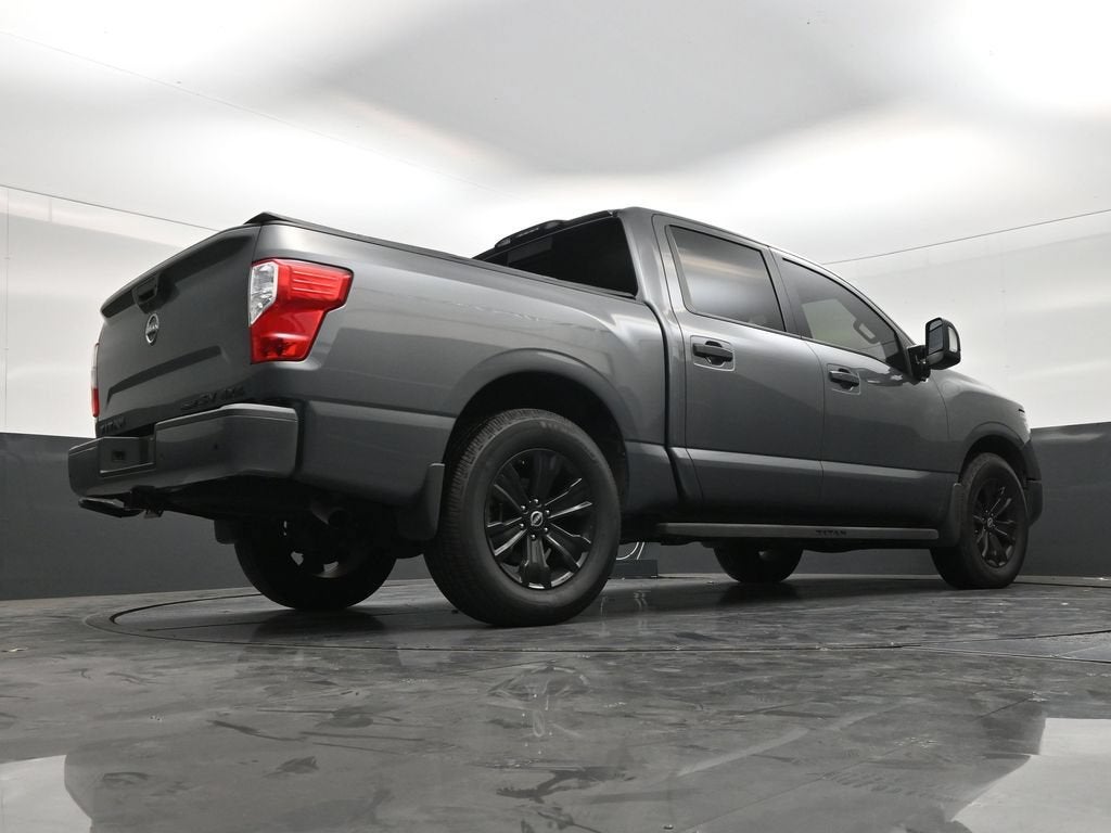2023 Nissan Titan SV