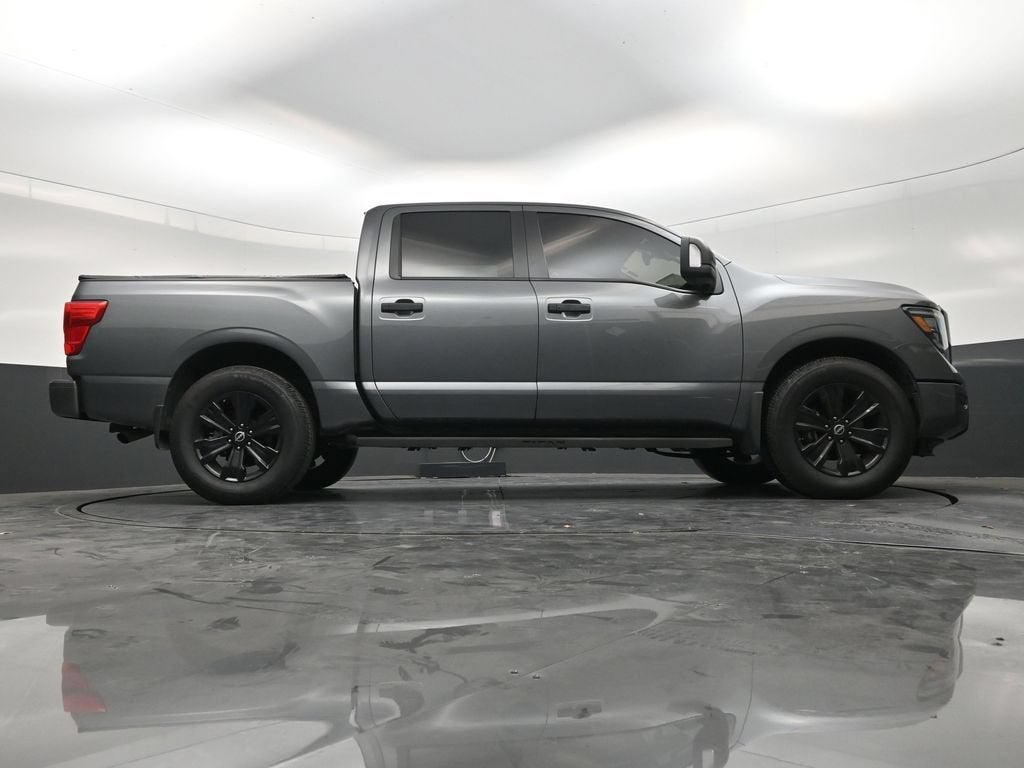 2023 Nissan Titan SV