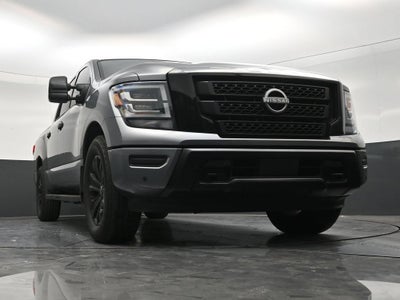 2023 Nissan Titan SV