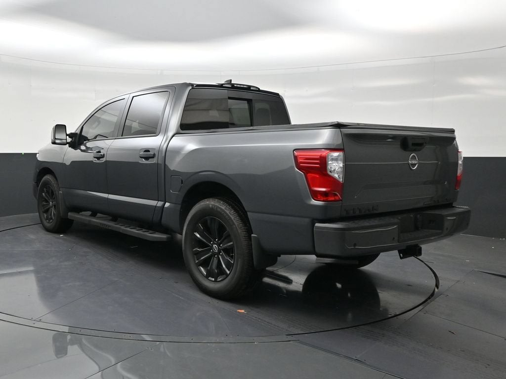 2023 Nissan Titan SV