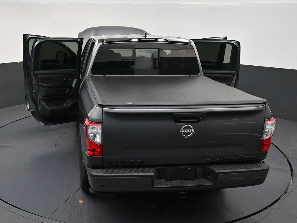 2023 Nissan Titan SV