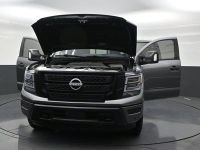 2023 Nissan Titan SV