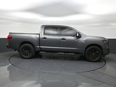 2023 Nissan Titan SV