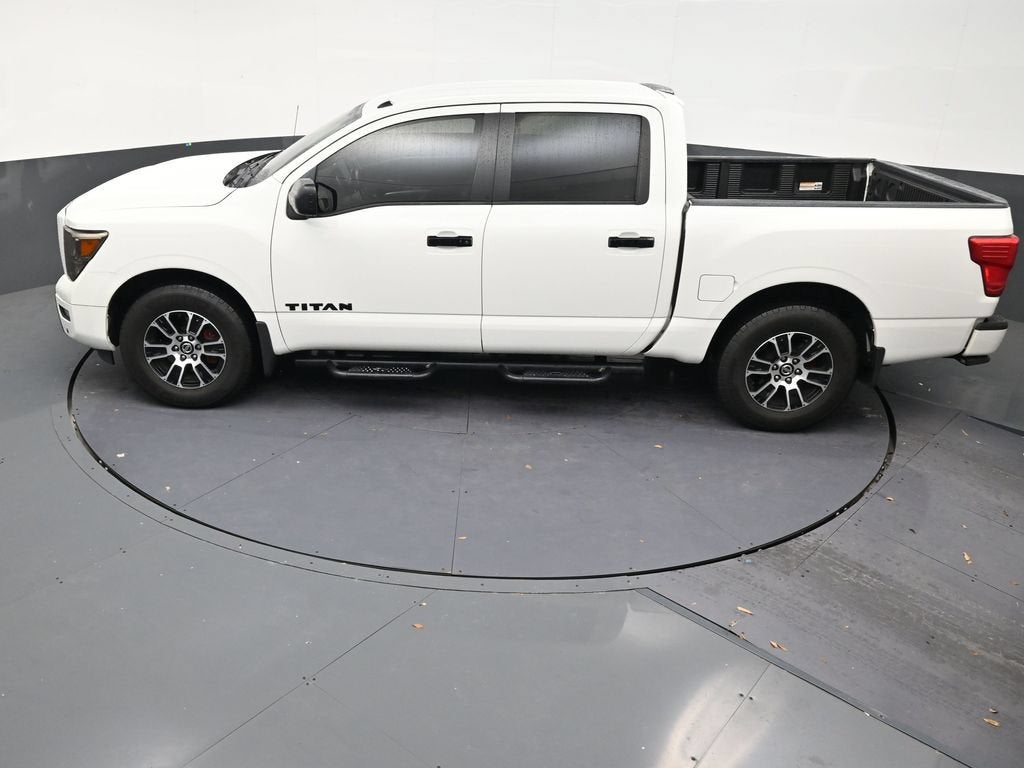 2021 Nissan TITAN Crew Cab SV 4x2