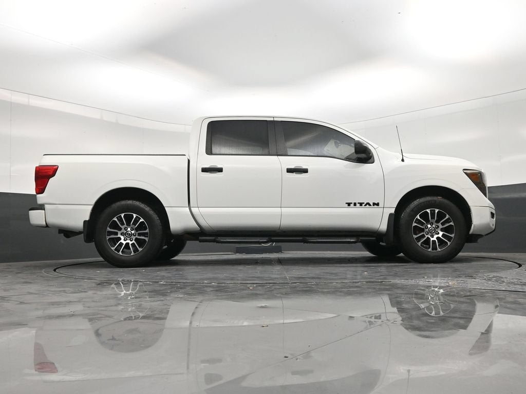 2021 Nissan TITAN Crew Cab SV 4x2