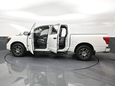 2021 Nissan TITAN Crew Cab SV 4x2