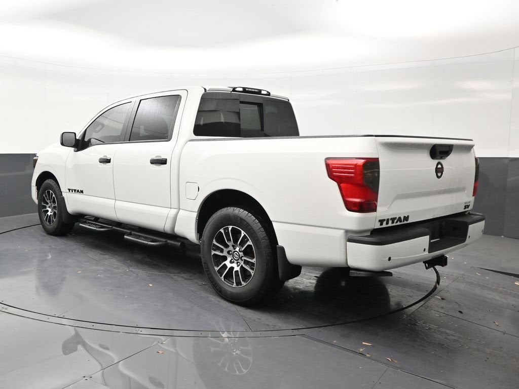2021 Nissan TITAN Crew Cab SV 4x2