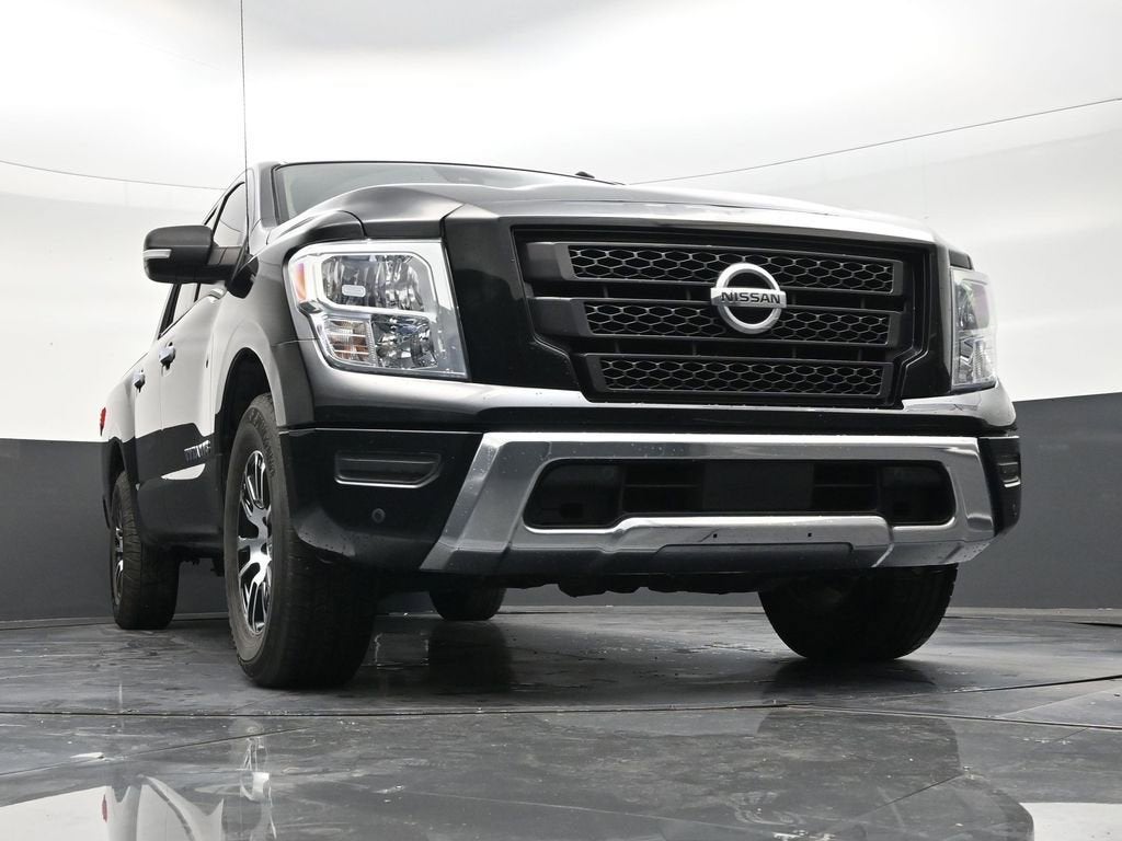 2020 Nissan Titan SV