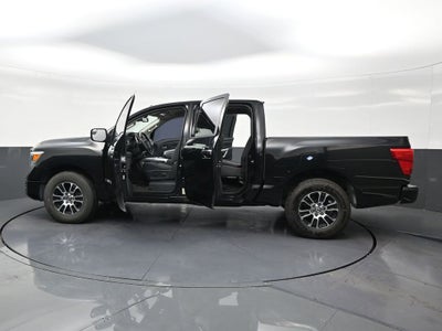 2020 Nissan Titan SV