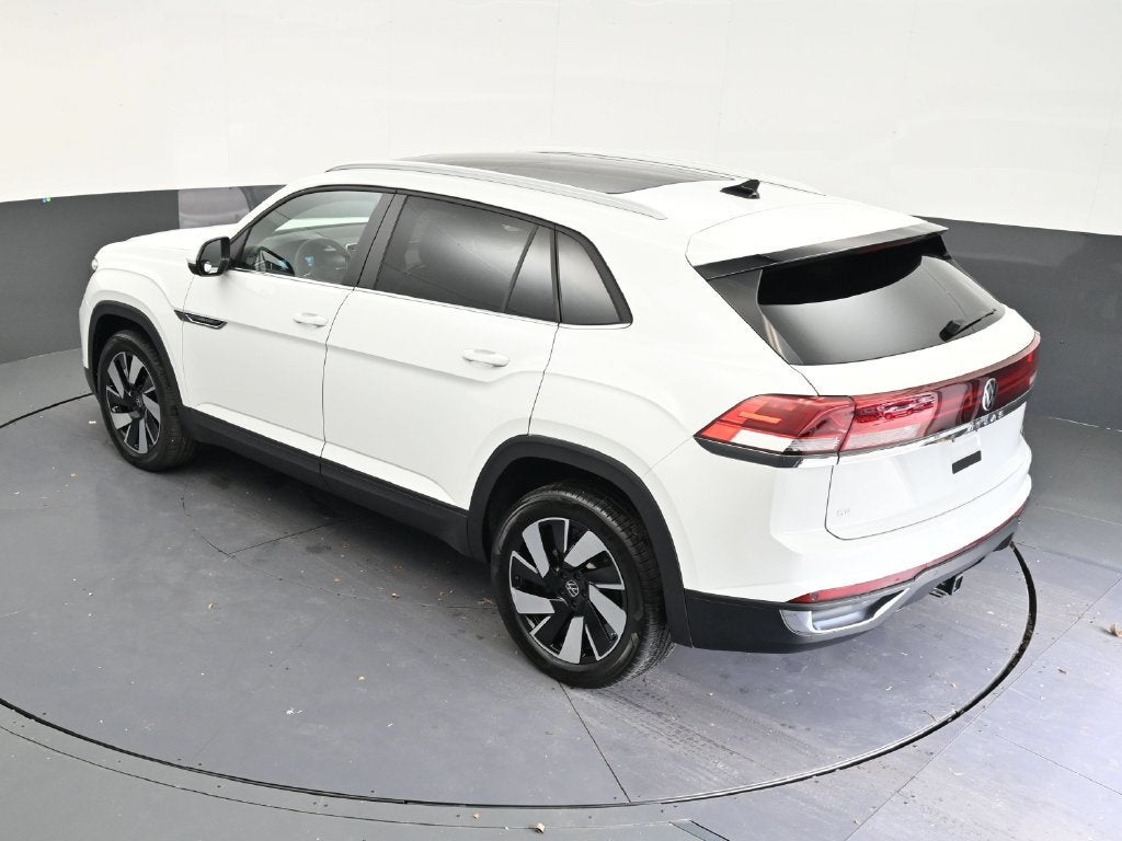 2025 Volkswagen Atlas Cross Sport 2.0T SE w/Technology