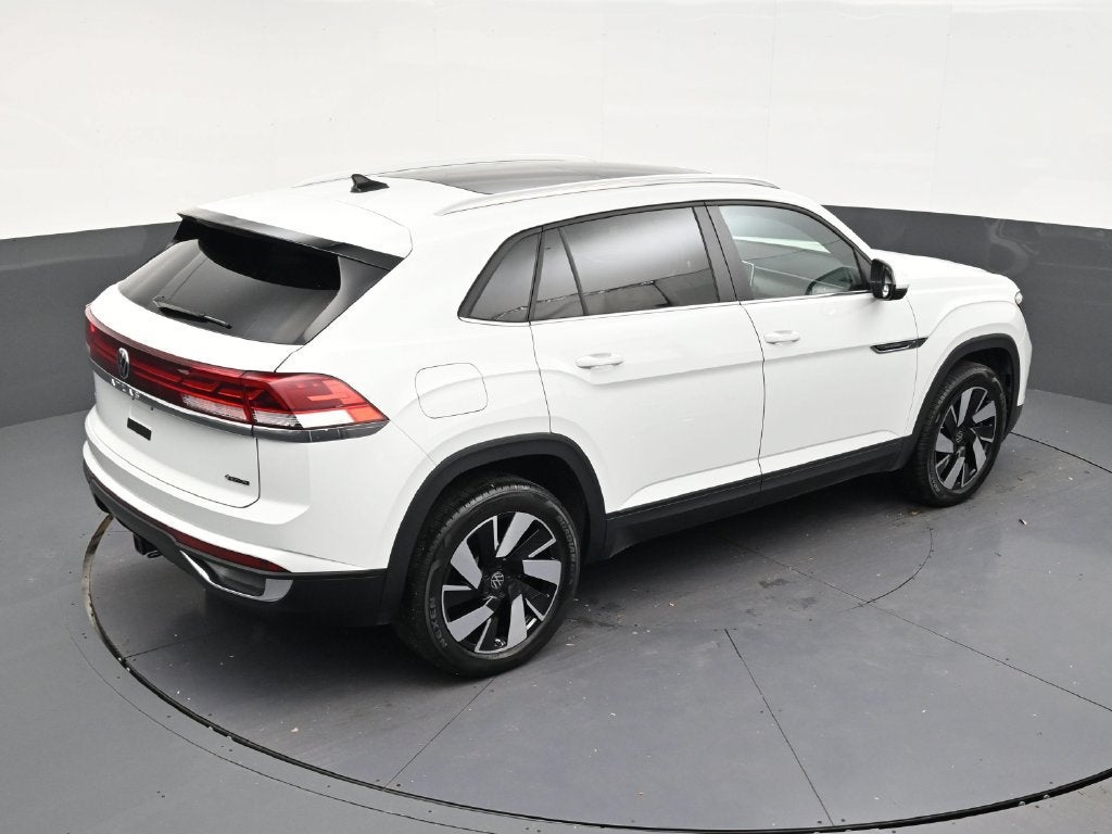 2025 Volkswagen Atlas Cross Sport 2.0T SE w/Technology