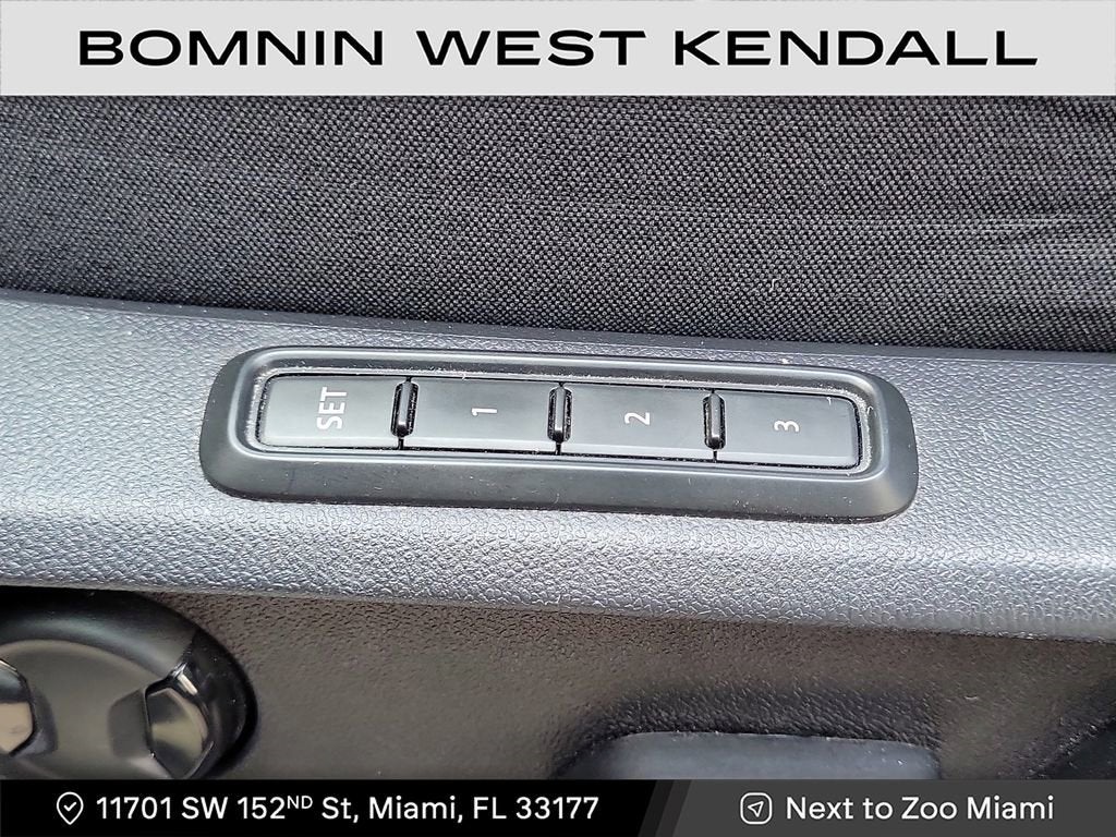 2022 Volkswagen Atlas Cross Sport 2.0T SEL R-Line