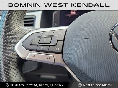 2022 Volkswagen Atlas Cross Sport 2.0T SEL R-Line