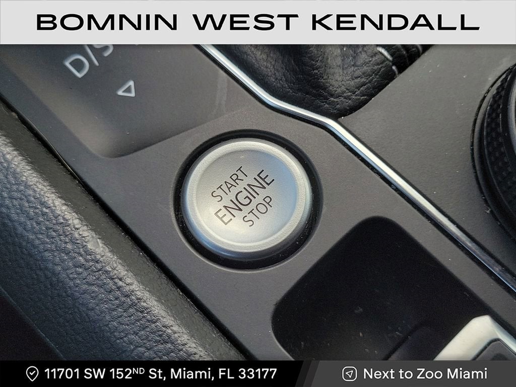 2022 Volkswagen Atlas Cross Sport 2.0T SEL R-Line