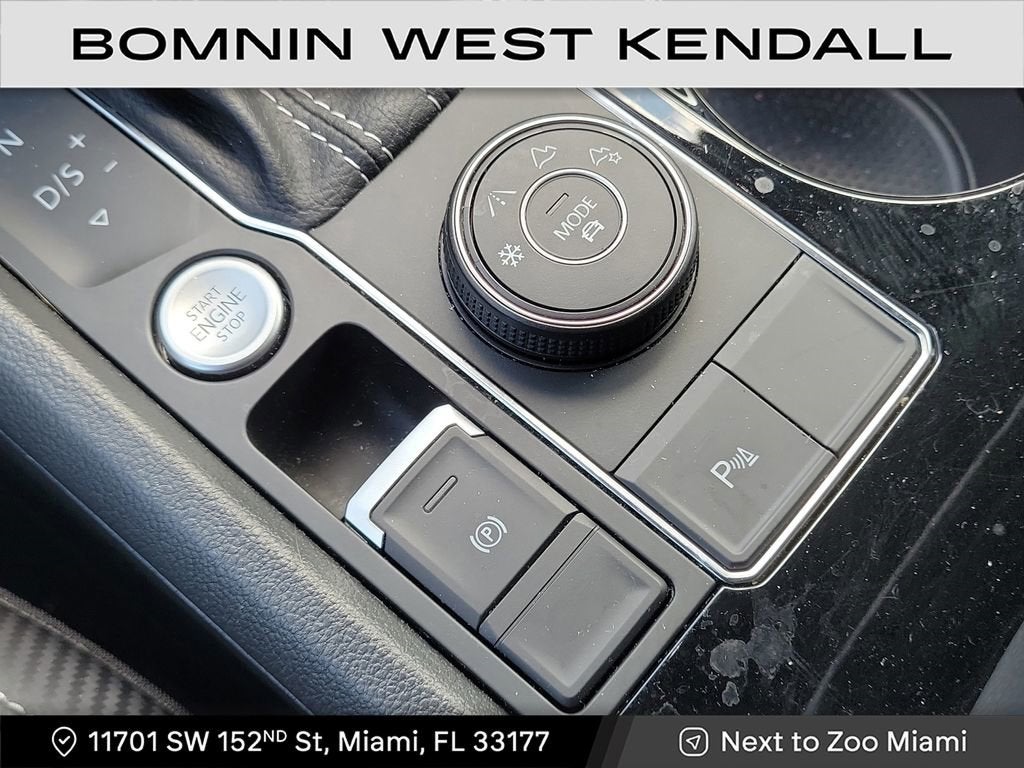 2022 Volkswagen Atlas Cross Sport 2.0T SEL R-Line