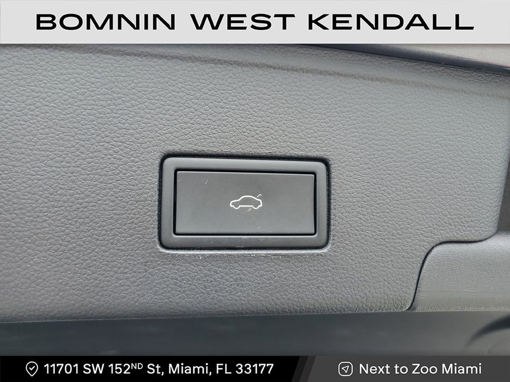 2023 Volkswagen Atlas Cross Sport 2.0T SE w/Technology