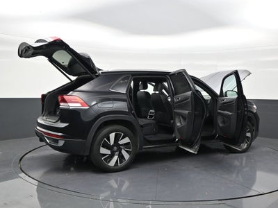 2024 Volkswagen Atlas Cross Sport 2.0T SE w/Technology