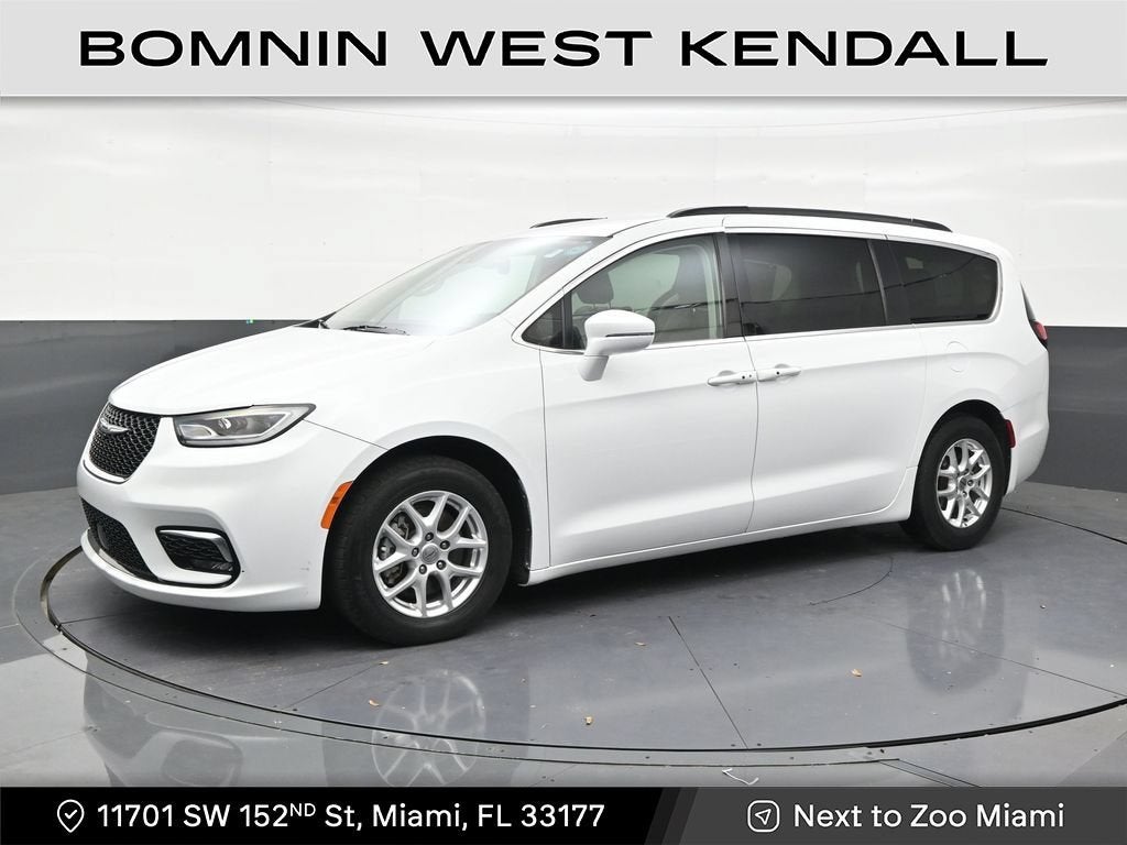 2022 Chrysler Pacifica Touring L