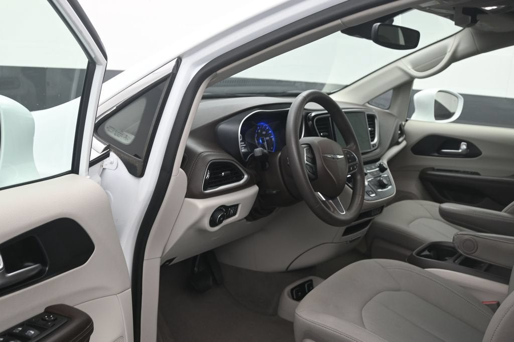2021 Chrysler Pacifica Touring