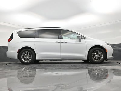 2021 Chrysler Pacifica Touring