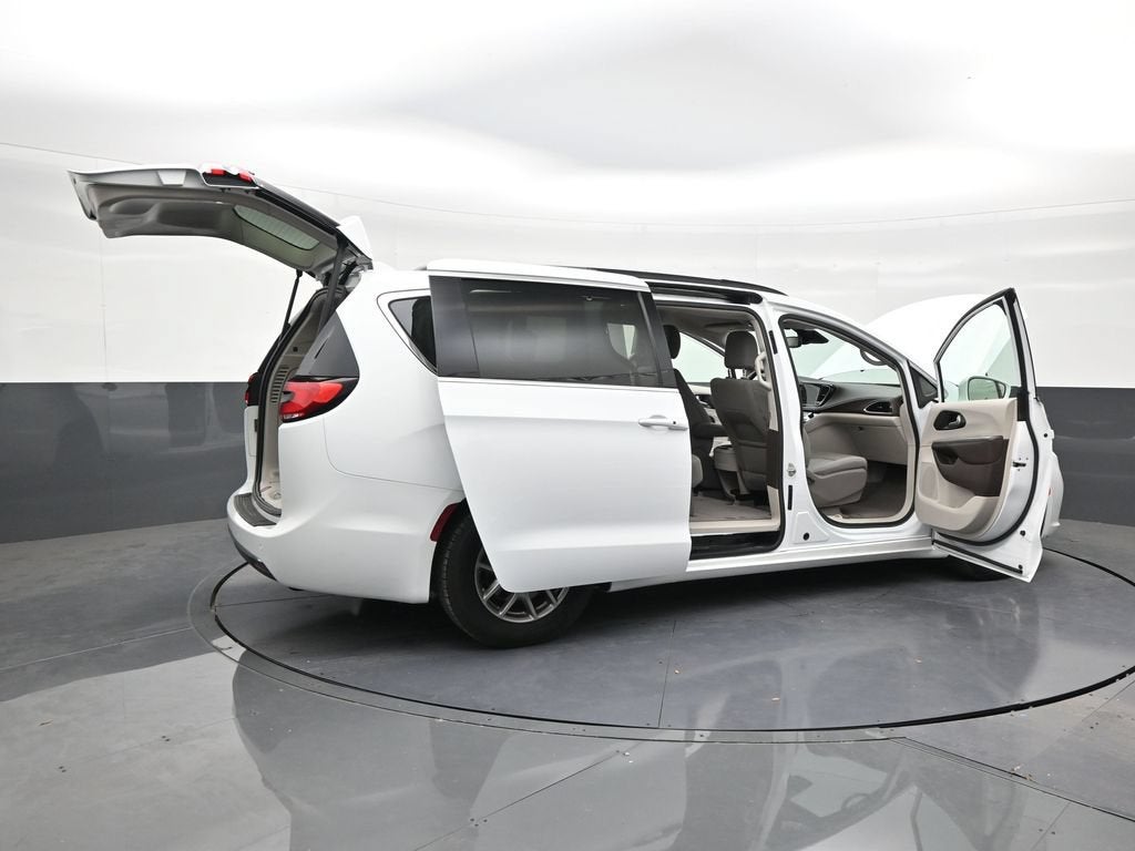 2021 Chrysler Pacifica Touring