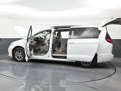 2021 Chrysler Pacifica Touring