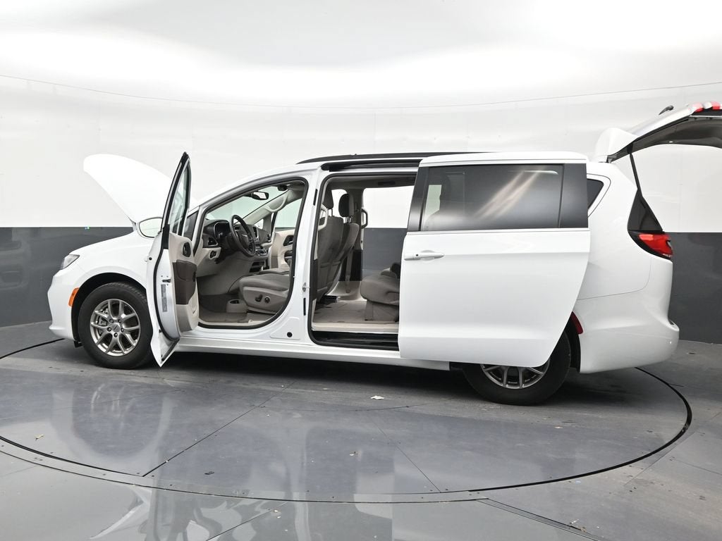 2021 Chrysler Pacifica Touring
