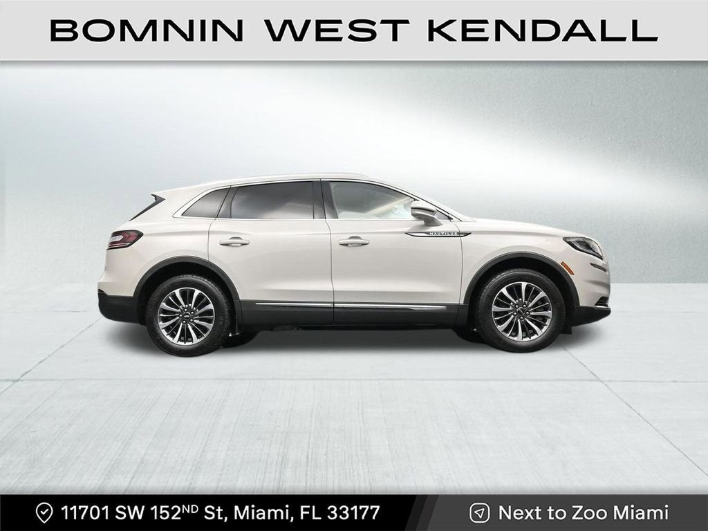 2023 Lincoln Nautilus Standard