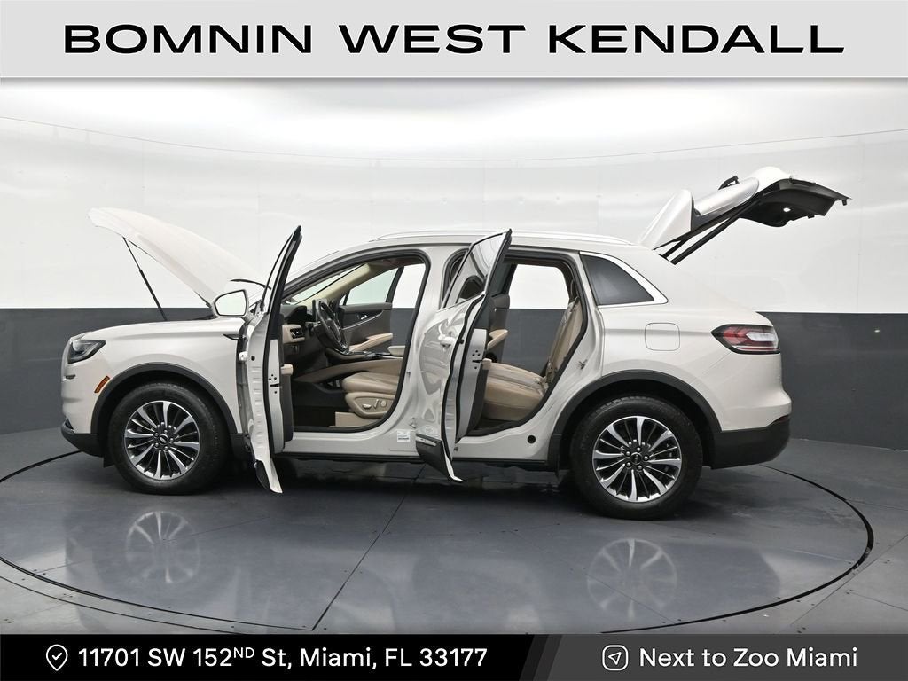 2023 Lincoln Nautilus Standard