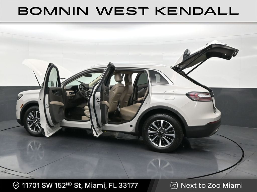 2023 Lincoln Nautilus Standard