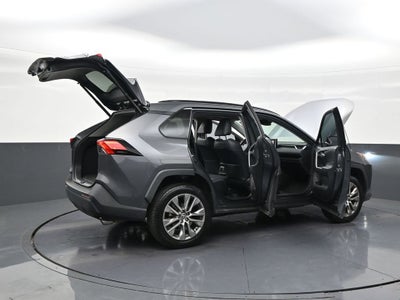 2022 Toyota RAV4 XLE Premium