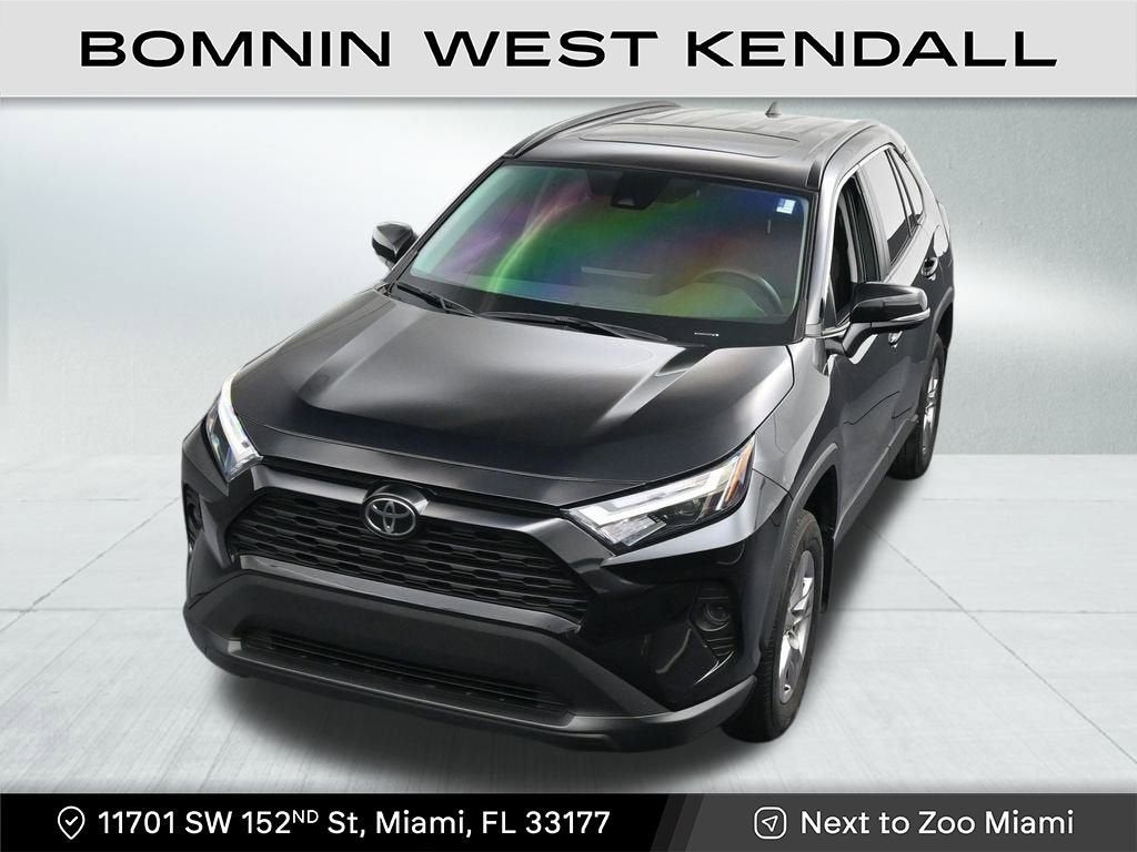 2025 Toyota RAV4 XLE