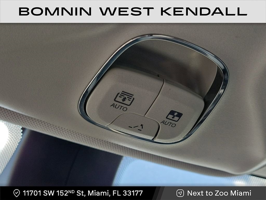 2018 Jeep Compass Latitude w/Sun/Wheel Pkg