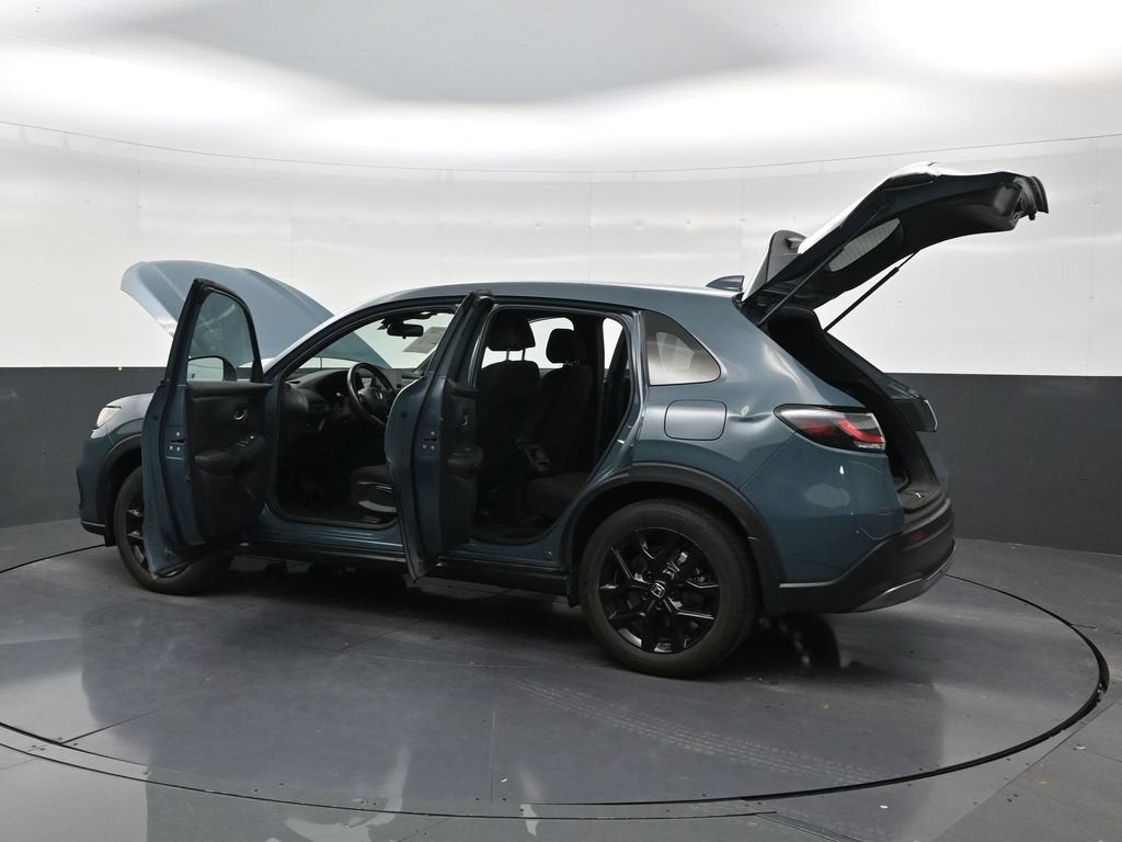 2025 Honda HR-V 2WD Sport