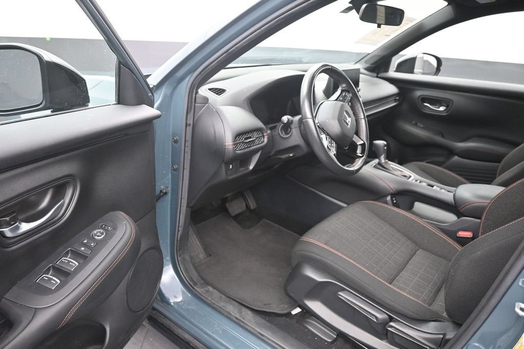2025 Honda HR-V 2WD Sport