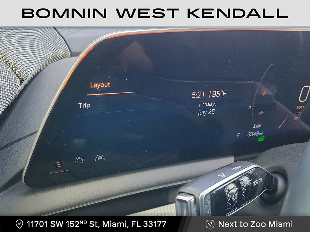 2025 Cadillac OPTIQ Luxury 1