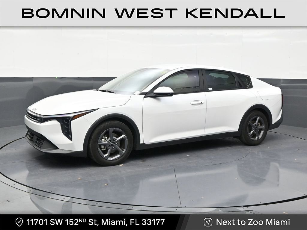 2025 Kia K4 LXS