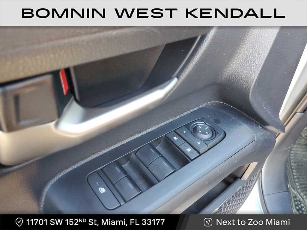 2024 Toyota Tacoma 4WD SR5