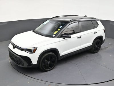 2025 Volkswagen Taos 1.5T SE Black