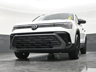 2025 Volkswagen Taos 1.5T SE Black