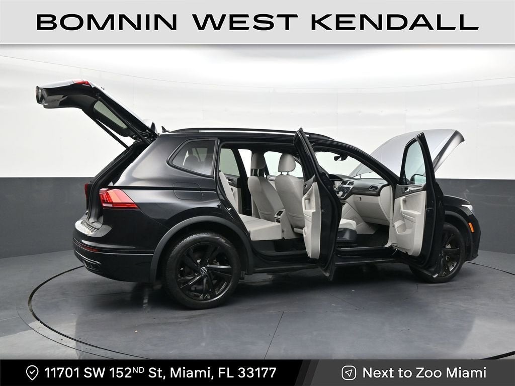2023 Volkswagen Tiguan SE R-Line Black