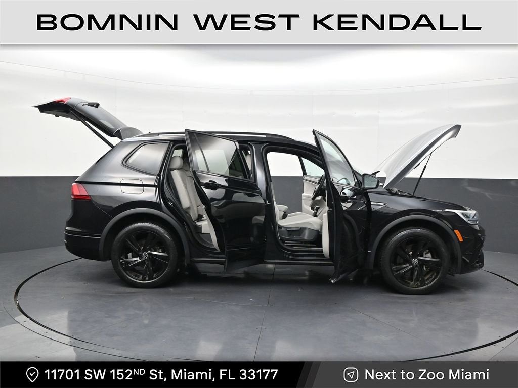 2023 Volkswagen Tiguan SE R-Line Black