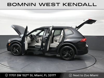 2023 Volkswagen Tiguan SE R-Line Black
