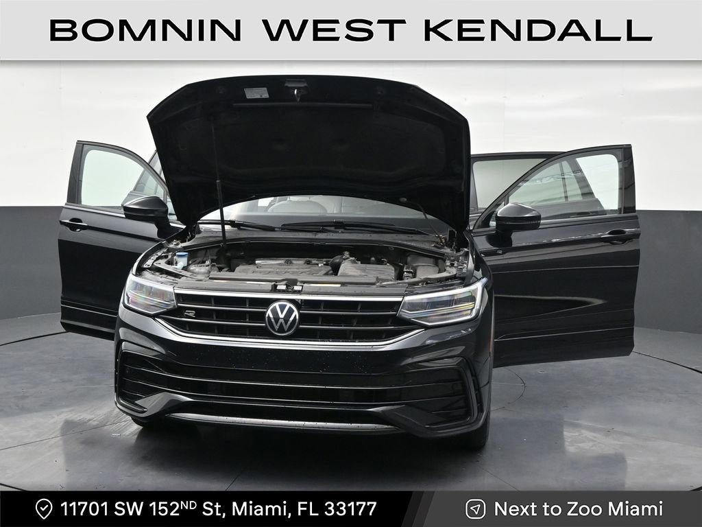 2023 Volkswagen Tiguan SE R-Line Black