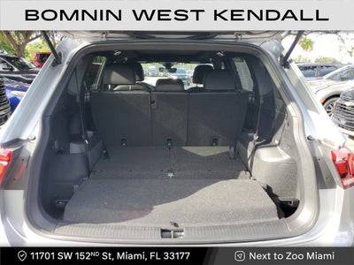 2022 Volkswagen Tiguan SE R-Line Black