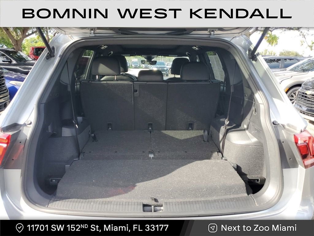 2022 Volkswagen Tiguan SE R-Line Black