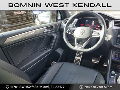 2022 Volkswagen Tiguan SE R-Line Black