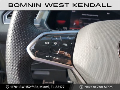 2022 Volkswagen Tiguan SE R-Line Black