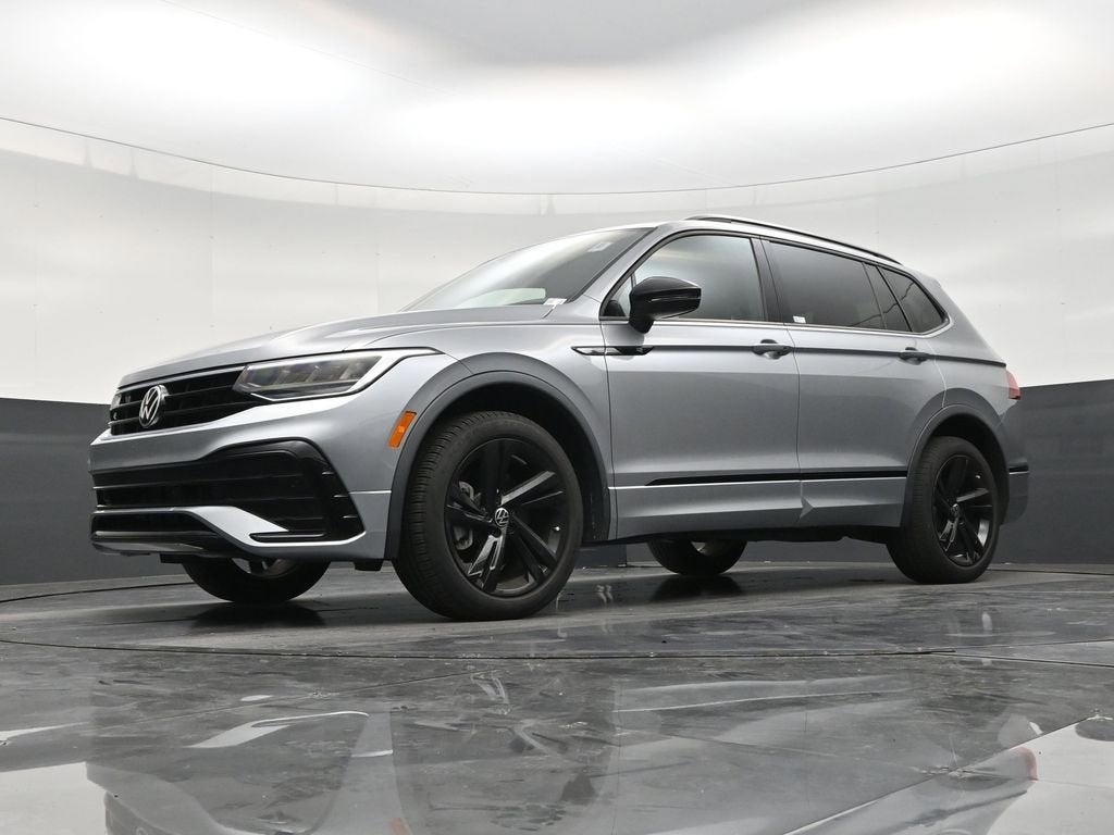 2023 Volkswagen Tiguan SE R-Line Black