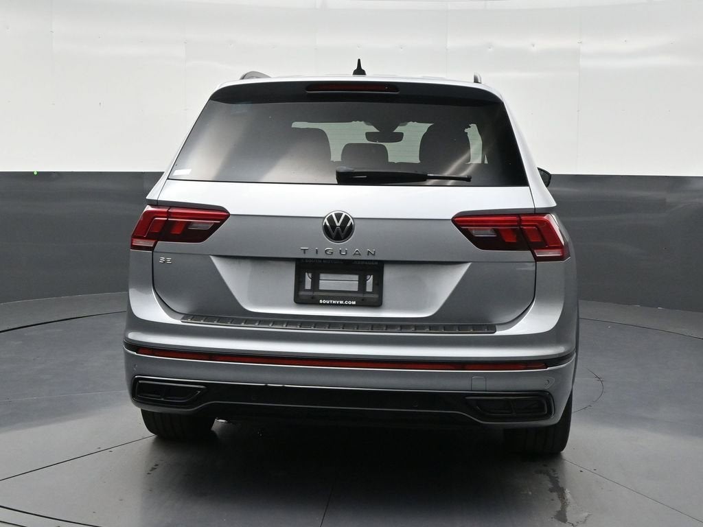 2023 Volkswagen Tiguan SE R-Line Black
